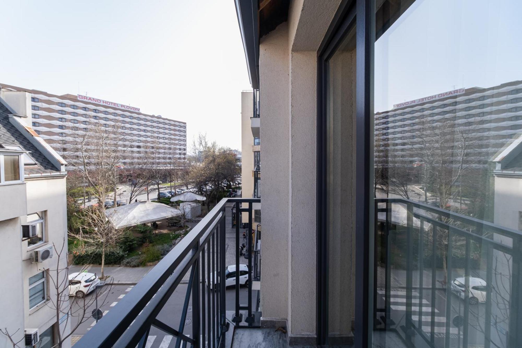 Modern 1-Bedroom Apartments Пловдив Екстериор снимка