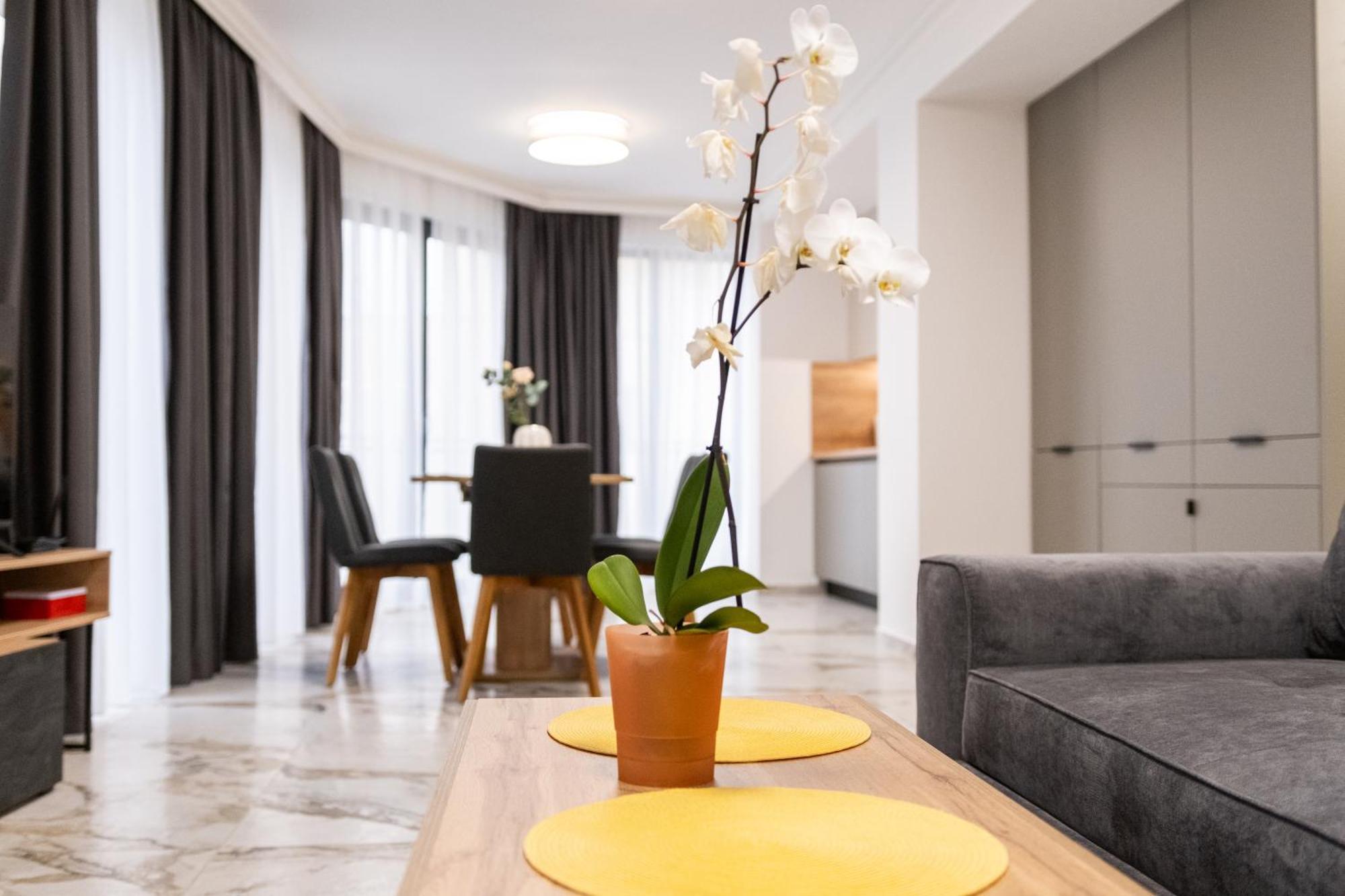 Modern 1-Bedroom Apartments Пловдив Екстериор снимка