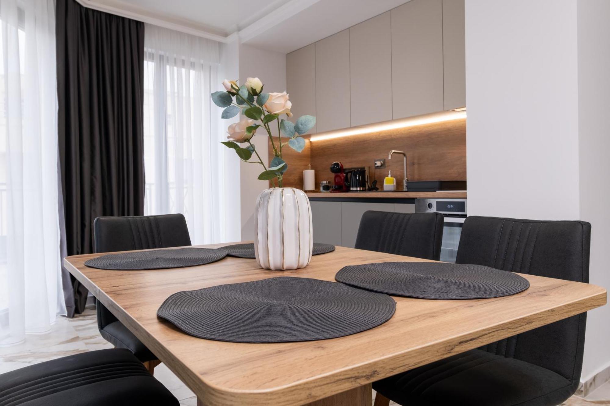 Modern 1-Bedroom Apartments Пловдив Екстериор снимка