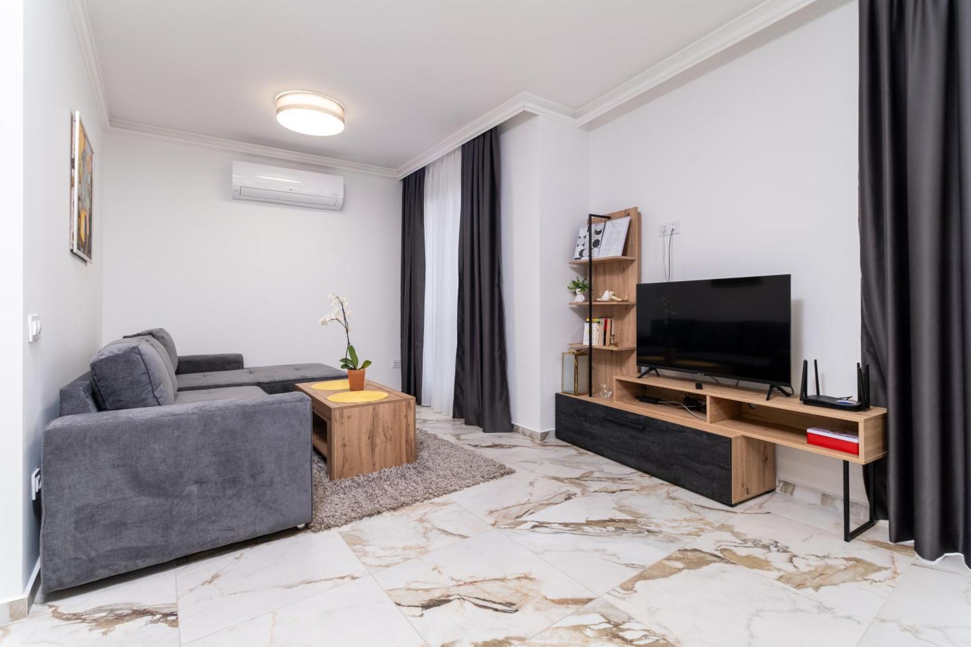 Modern 1-Bedroom Apartments Пловдив Екстериор снимка