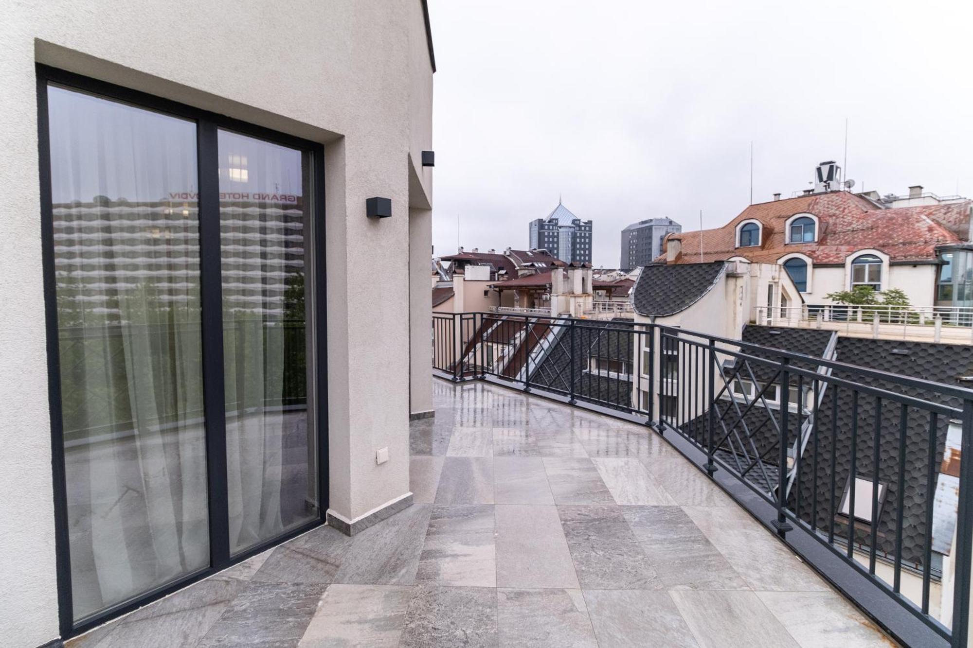 Modern 1-Bedroom Apartments Пловдив Екстериор снимка